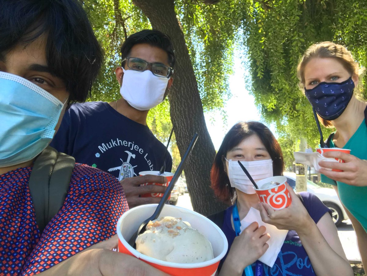 JuliaNoack2's tweet photo. The sweetest PI ever 🙂. Shaeri @Mukherjee_Lab  took us Postdocs out for a delicious ice-cream treat  today #postdocappreciationweek 🍧 https://t.co/t7yUprqRJm