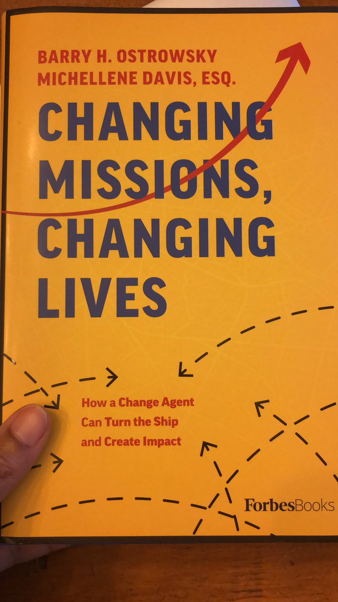 How am I gearing up for my transition from <a href="/NewarkAlliance_/">Newark Alliance</a> to <a href="/Audible/">Mark Kelso</a>? With the help of THE <a href="/MichelleneEsq/">Michellene Davis</a> of <a href="/RWJBarnabas/">RWJBarnabas</a> #newbookalert ....now we’ve gotta work on getting it on audio 👍🏽 🎧 🔊