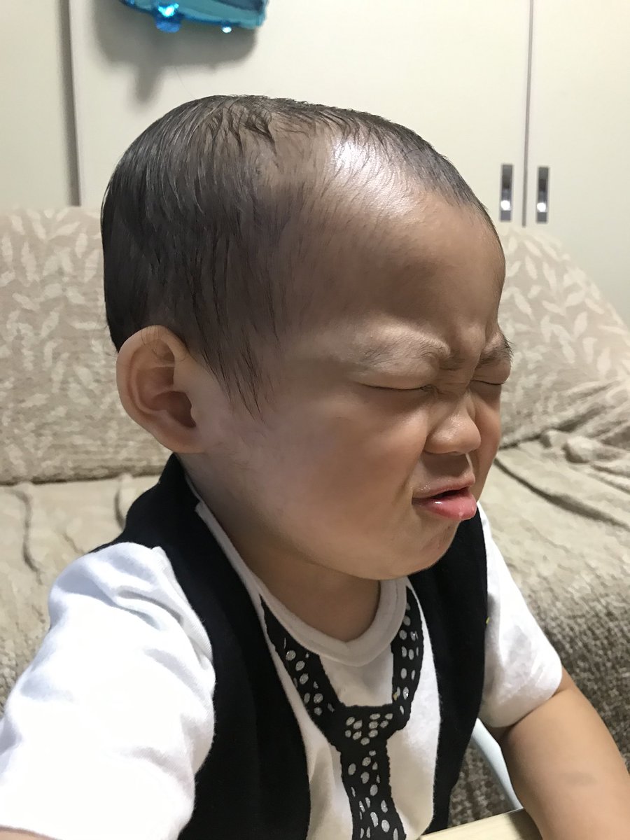 KantaTwins's tweet photo. 実家で2歳をお祝い🎂

もう少しで家族が増えて、我慢させることも多いと思うけど柑太にとって笑顔溢れる1年になりますように🍊

優しくて、面倒見がよくて、おちゃらけて、繊細な柑太🍊

2歳おめでとうね🎉🎈

#柑太 
#育児日記 https://t.co/yZbebSvgto