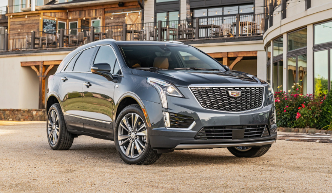 Crestmont_Cad's tweet photo. Add some excitement to your weekends with the capable, adventurous Cadillac XT5. https://t.co/yW9Q5B5rpA