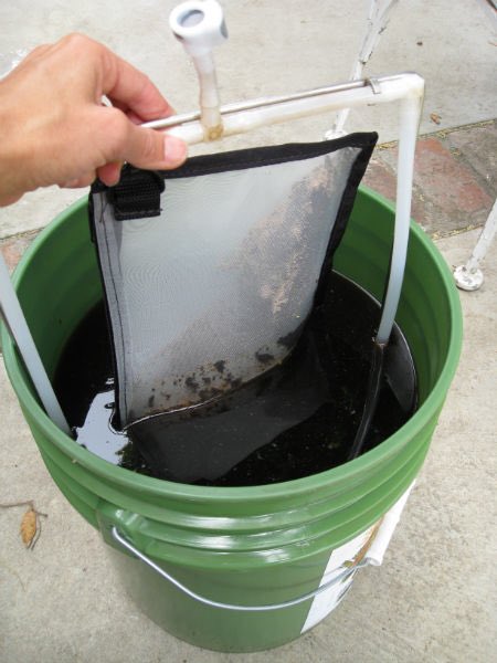 gardenerd1's tweet image. Compost tea can be diluted anywhere from 3:1 to 10:1 and sprayed over soil and foliage, or used as a drench. It can also be used undiluted. Learn more about brewing #composttea -  gardenerd.com/blog/brewing-c… #gardeningtips #organicgardening