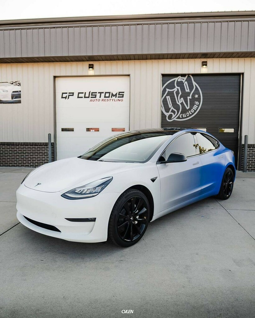 TeslaHubMedia's tweet photo. Follow @Tesla.Hub for more Tesla content!⚡️
Check out this Model S! 🔥
Photography by GP Customs (@gp_customs).
#Tesla #TeslaMotors #TeslaModelS #TeslaModel3 #TeslaModelX #TeslaModelY #TeslaRoadster #CyberTruck #TeslaAuto… https://t.co/RrRFmJD19V https://t.co/awj8rNFblv