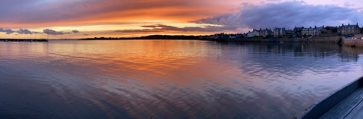 When the 🌎 is upside down it still gives us this 🙏🏽🙏🏽🙏🏽 
#grateful <a href="/StormHour/">#StormHour</a> <a href="/VisitScotland/">VisitScotland</a>