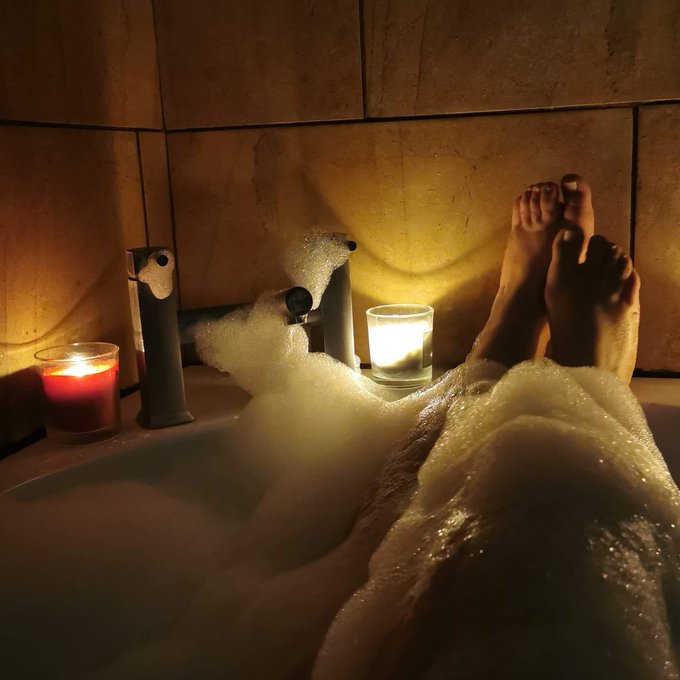 #NewProfilePic https://t.co/99h5VyfwMI<a href="/tag/newprofilepic"class="tags">#NewProfilePic</a>