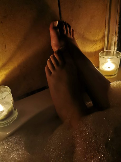 Just had some me time in the bath, soaking my toes. Will be adding a video to my onlyfans soon 🤭👣 #feet<a href="/tag/feet"class="tags"><span>#feet</span></a><a href="/tag/foot"class="tags"><span>#foot</span></a><a href="/tag/toes"class="tags"><span>#toes</span></a><a href="/tag/footfet%C4%B1sh"class="tags"><span>#footfetısh</span></a>