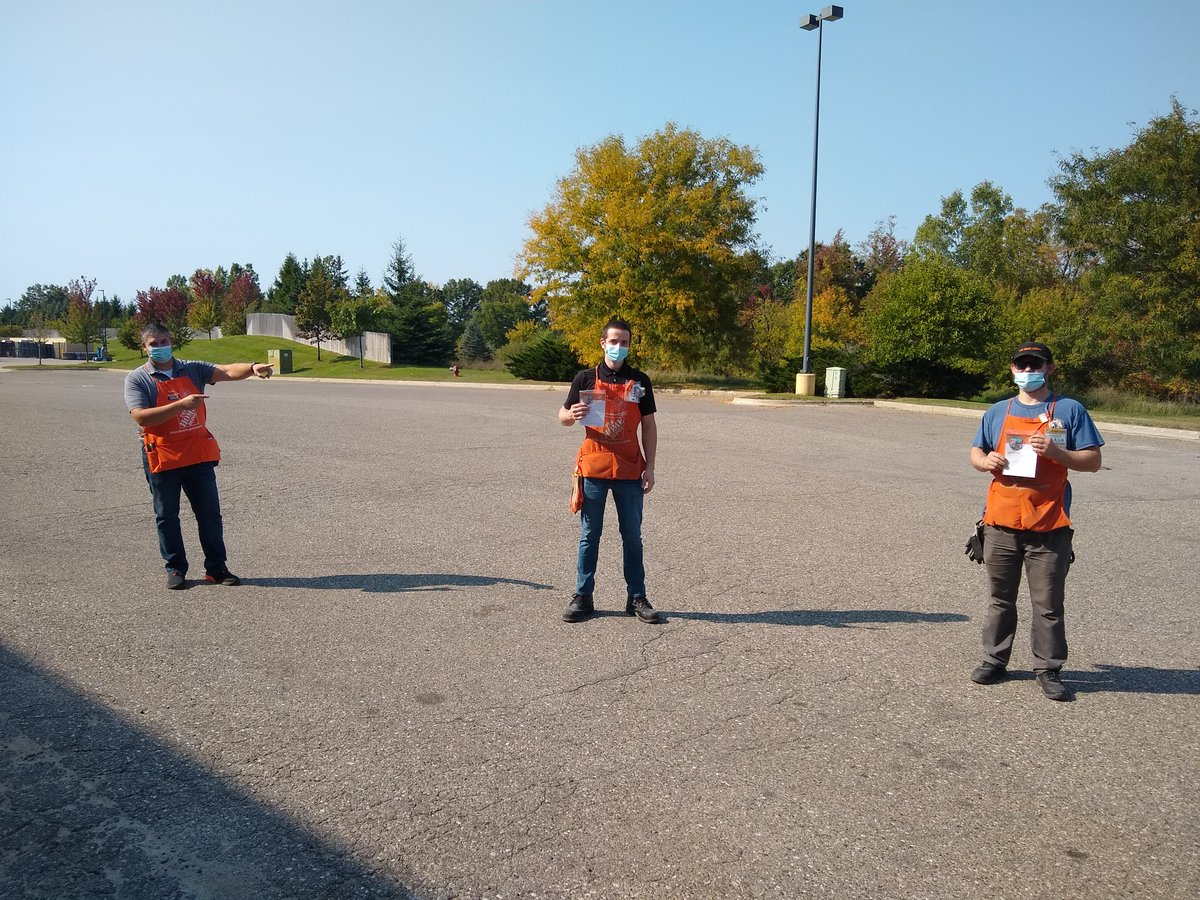 A little Thank You to Sean and Nick for everything they do in receiving. @dennissanders13 <a href="/McFarrenGary/">Gary McFarren</a> <a href="/SueSamuels701/">Sue Samuels</a> <a href="/k20machine/">Kyle Machiniak</a>