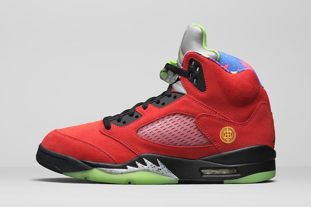 nicekicks's tweet photo. Wait, what are those? 👀

The Air Jordan 5 "What The?" is coming in November 7. 🗓 https://t.co/i0TRr1sOmc