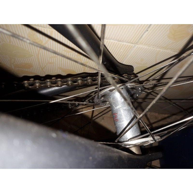 Isahroni's tweet photo. WTS whelset hplusson eero
Hub rear phillwood, front formula.
 https://t.co/JOI4AcbNKE #ShopeeID #fnfjb https://t.co/n8hGG2NW8t