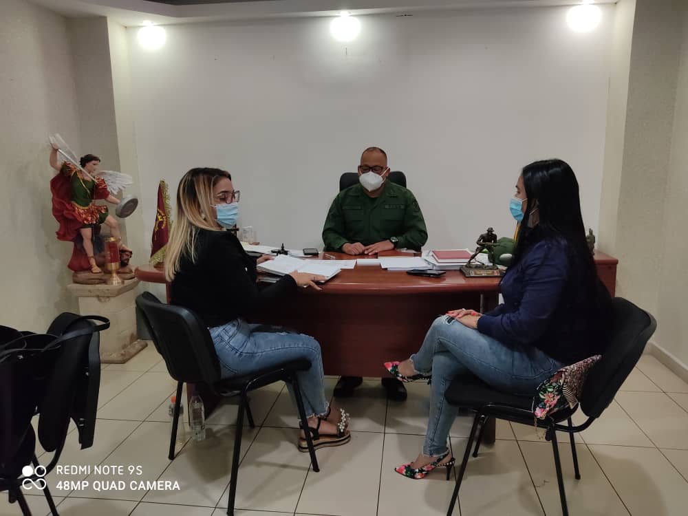 mppsp_dgcdp's tweet photo. Reunión de trabajo con el Gral. Carlos Gómez Lares, del Comando Nacional Antidrogas, dando a conocer el Plan Pasos de Libertad del #MPPSP y la inclusión al sistema #SISGECDP de la #DGCDP @Blancoliceth @mirelct @NicolasMaduro https://t.co/Suyf5ZbXba