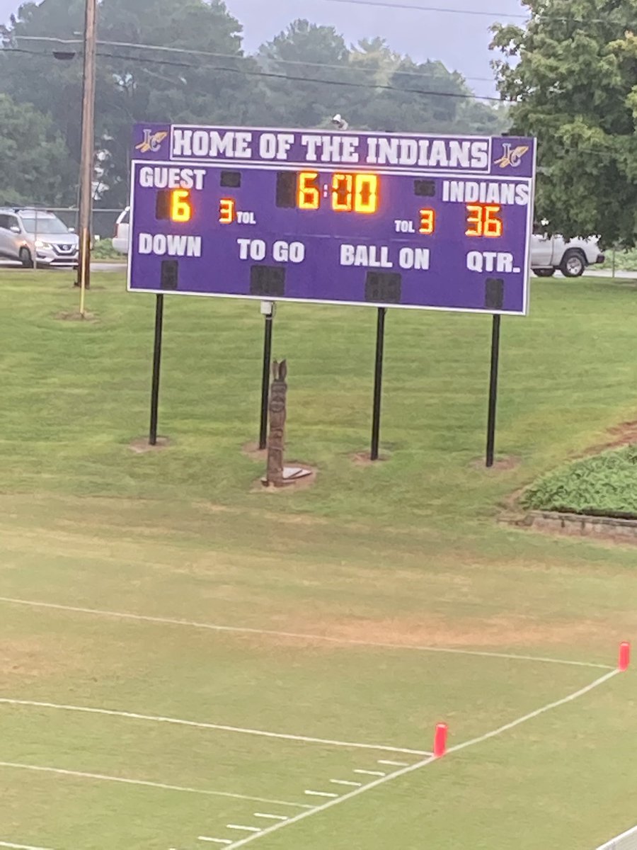 LCMS_Athletics's tweet image. Our 8th grade football team just toppled the Dragons, 36-6. Our 7th grade is up next!