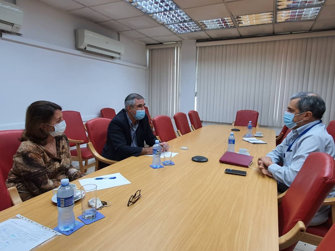 Hoy realizó visita a #BioCubaFarma, el Dr. José  Moya Medina, representante de la OPS/OMS en Cuba. El Dr. Eduardo Martínez Díaz, Presidente de BioCubaFarma, le actualizó sobre los resultados en #Cuba de los medicamentos de nuestra industria en el combate de la #COVID19.