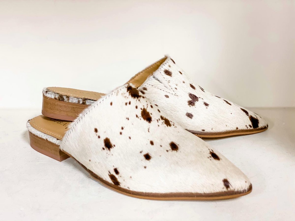 sullivansgifts's tweet image. We are super pumped to be carrying Diba True footwear now!  Sizes 6.5-9.5 🍁🍁🍁 #mule #dibatrue #shopsmall #shoplocal #shopsullivans #weship