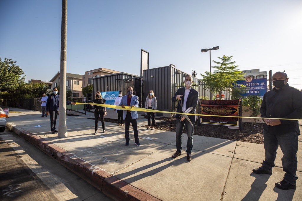 Mayor Garcetti and Councilmember Wesson at the opening of a new A Bridge Home shelter