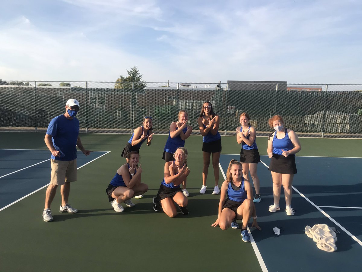 Tartan_AD's tweet photo. Congrats to Tartan Girls Tennis on a 4-3 victory over North today! https://t.co/Tj2SLxMVsY