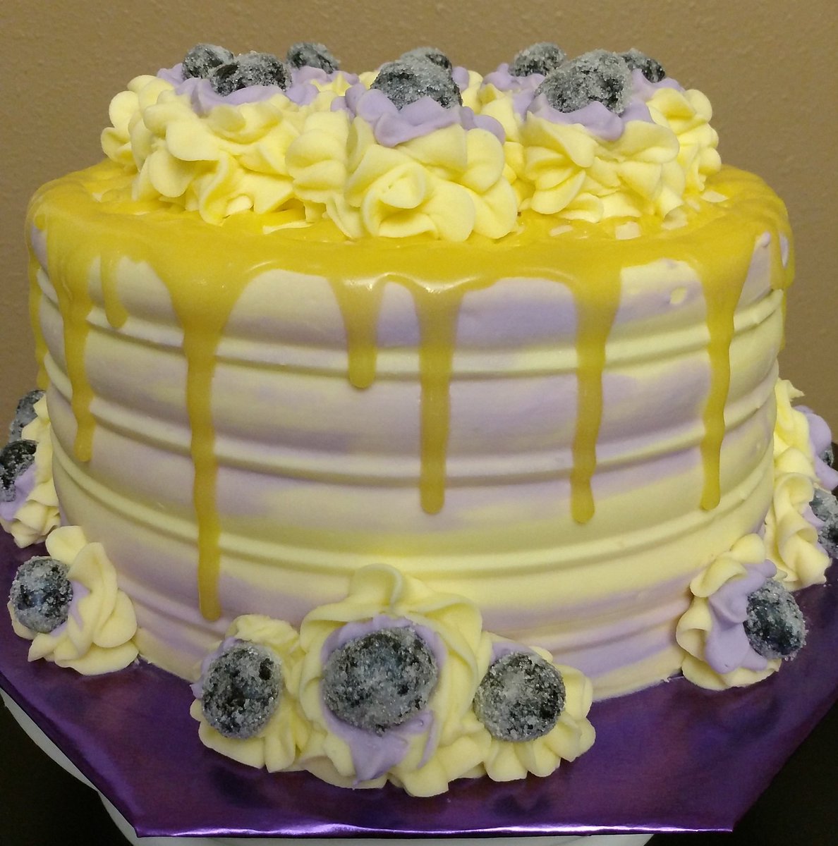 FloraDees2014's tweet photo. Lemon Blueberry 
Cheesecake Cake🍋
It's what I do! 
#floradees
#StaySafe https://t.co/0K9VDejIxj
