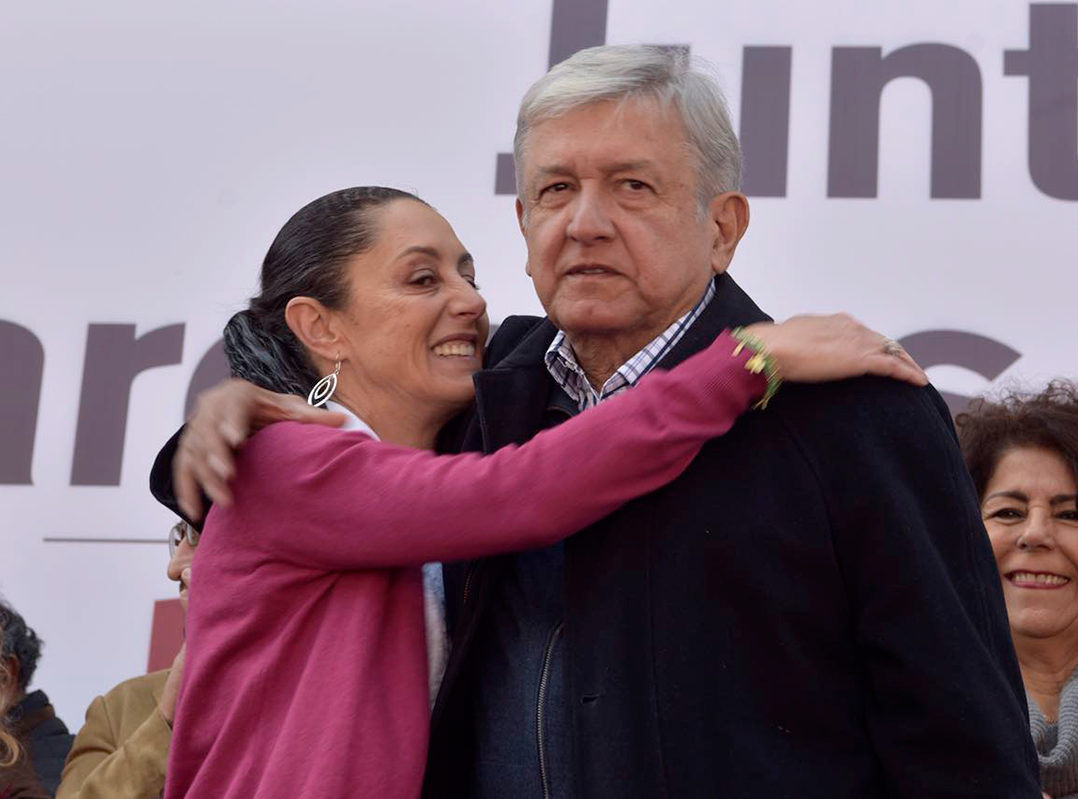 MrLotario's tweet photo. Shitbaum con el suegro!

Eso explica porque no fue a prisión por lo del Rébsamen 

#ChocoflanGate https://t.co/jODkMccWQE