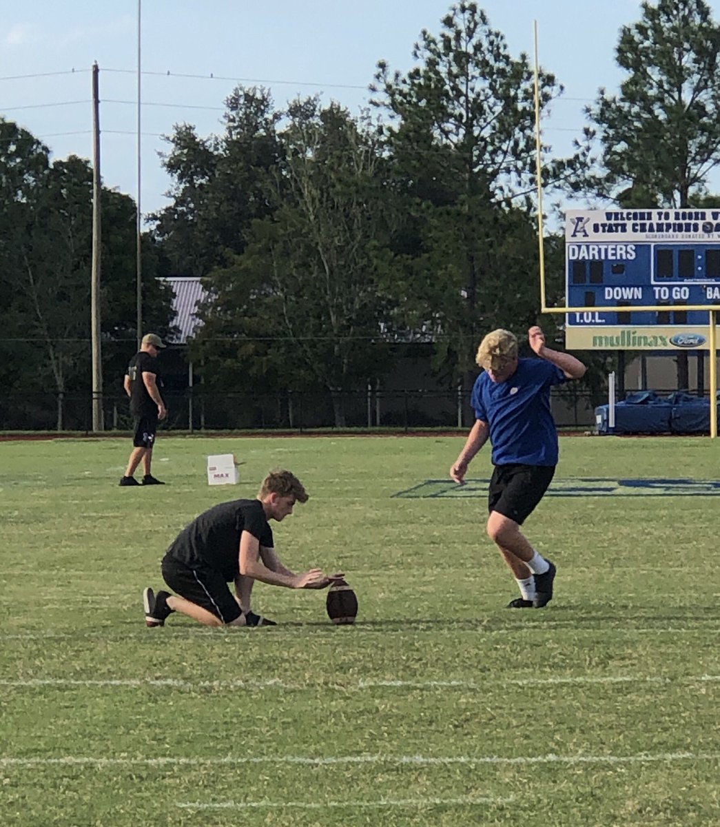 TuckerVandiver's tweet photo. We never will get to play together on the same team but had a great time tonight having my big brother hold for me and help me get better!! @KohlsKicking @Coach_Radke @ApopkaFootball https://t.co/kHBbUSNSzS