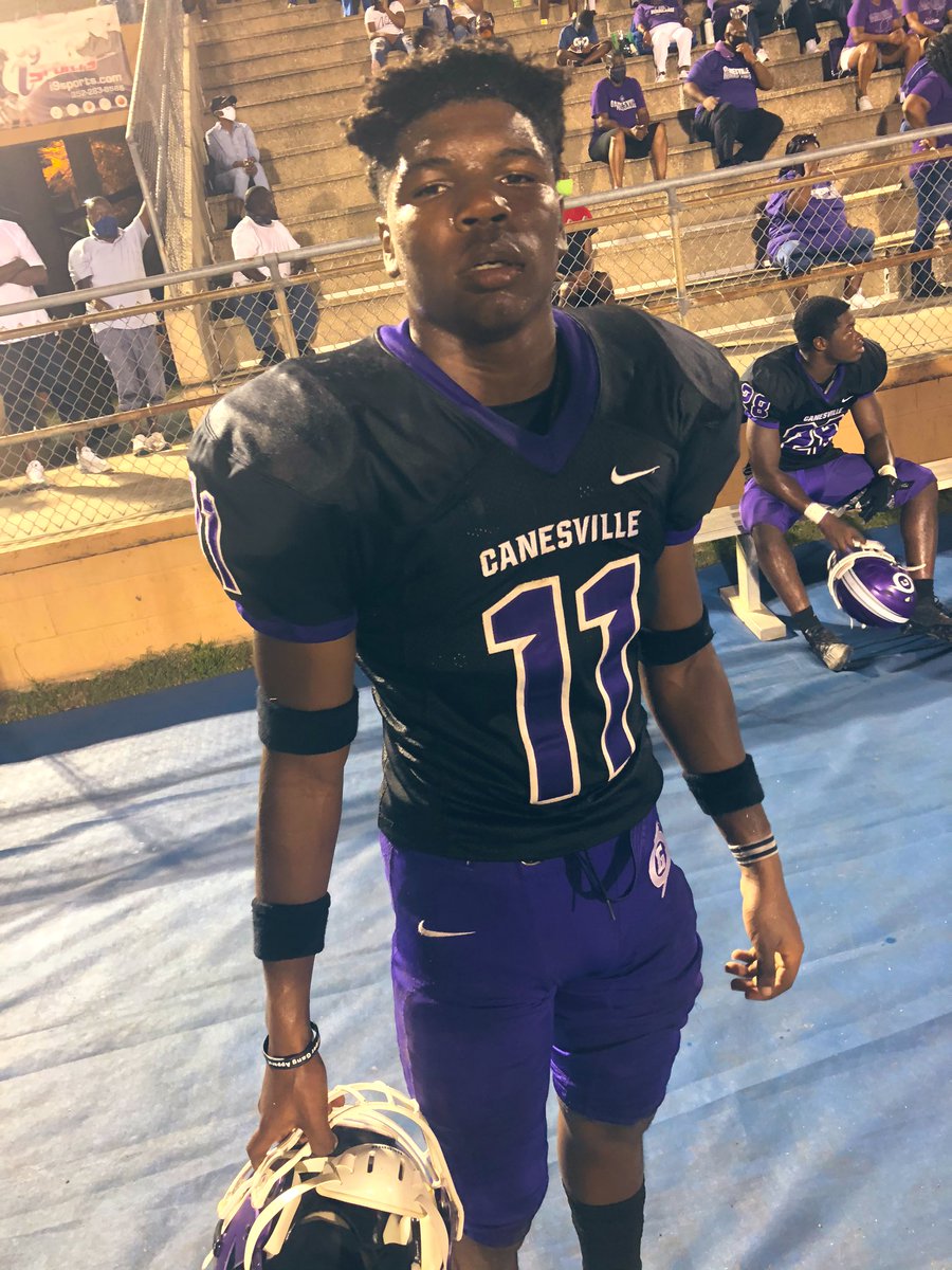 RAWE_RECRUITS's tweet photo. 2022 DB Tavares Williams with the FUMBLE RECOVERY for a GHS TD! Gameβs tied at 7 midway through the 2nd Q.
#RAWE π
@352Pigskin @OcalaPreps @ThePrepZone @SunPreps @FlaHSFootball @GHSQBClub @GHSHurricanes @DC__Sports https://t.co/Ft77fuQmoh