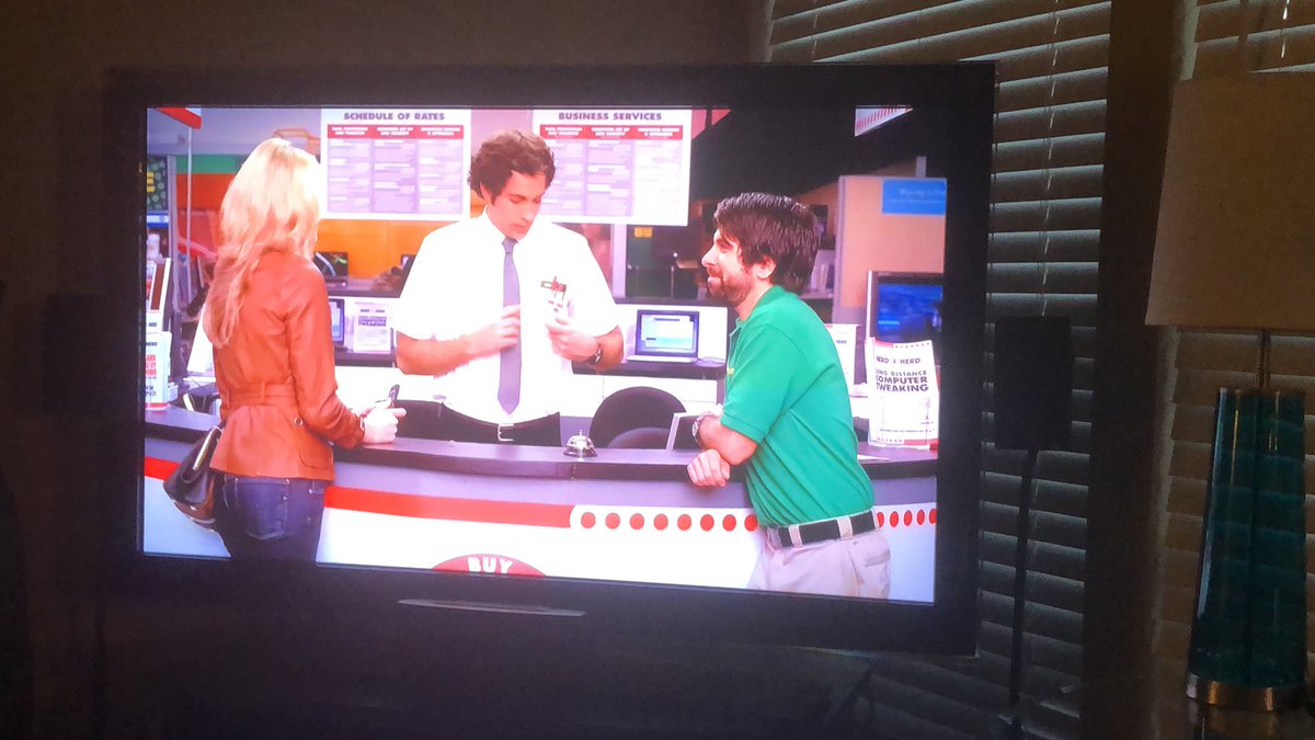 DCBurns13's tweet photo. Who’s watching? #CHUCK #WeStillLoveChuck https://t.co/tctxFGb4kl