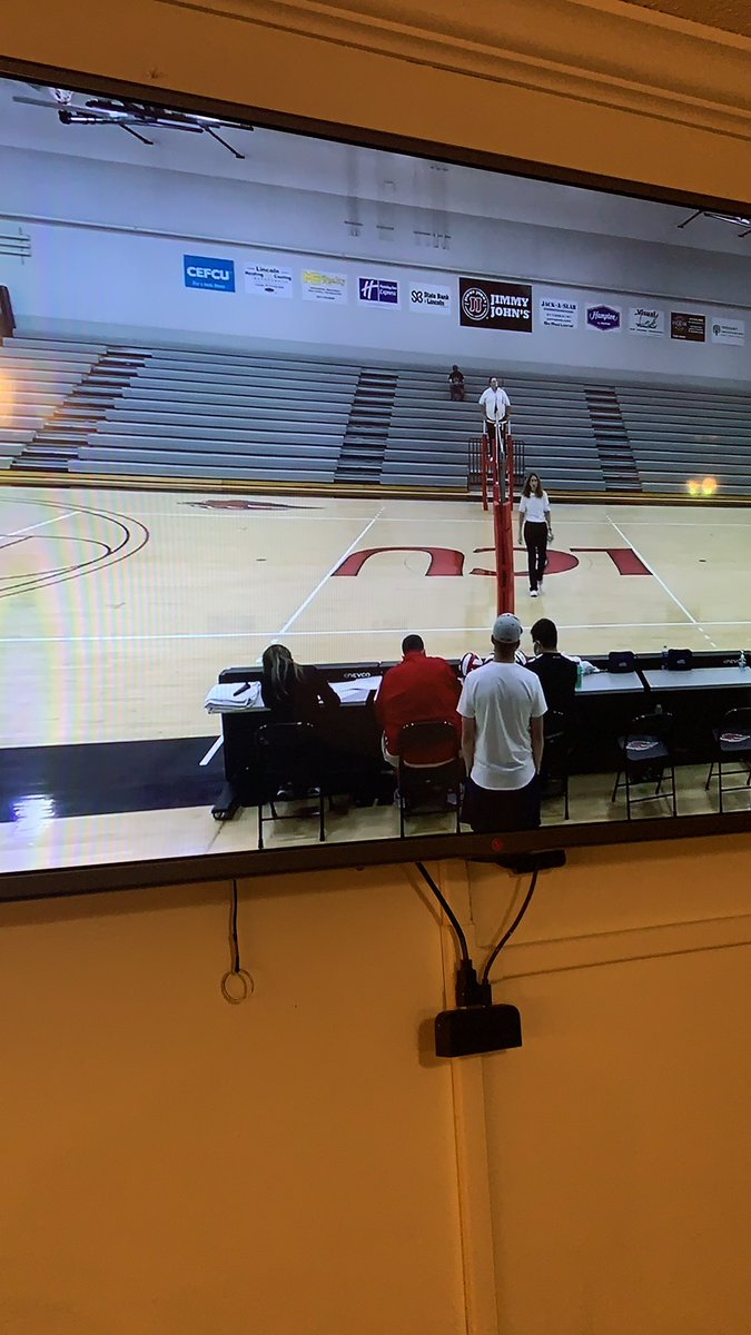 CalebMcCauley3's tweet photo. Getting to watch my brother coach his first college volleyball game up 1-0 after the first set #GoRedLions let go Coach McCauley https://t.co/lusRJcP2Vh