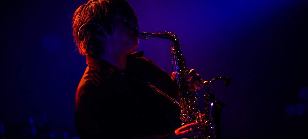 UVERw_LINKINp's tweet photo. UVERworldが唯一無二で在る理由の一つ🎷✨
#誠果
#誠果生誕祭
#誠果生誕祭2020
#UVERworld
#sosaxy
#sax https://t.co/5x6KXiVOn9