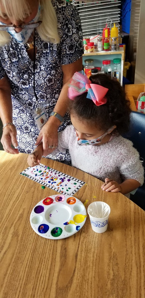 We loved painting our names in Kindergarten today! <a href="/BrooksideTweet/">Brookside Elementary</a> <a href="/GreeceCentral/">Greece Central</a>