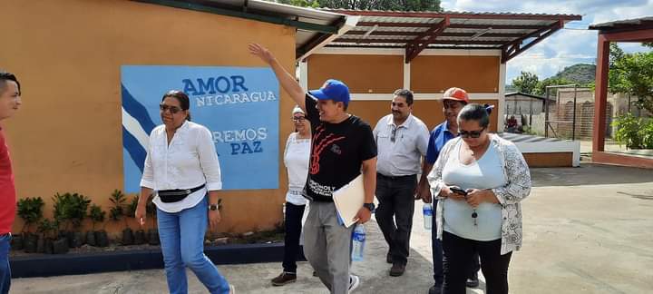 InestrozaElmer's tweet photo. Cra. Guiomar Irías, Presidenta Ejecutiva del INIFOM y Autoridades Municipales de Totogalpa en gira de trabajo por los principales proyectos que se desarrollan con nuestro buen Gobierno 
#GobiernosLocalesNi 🏛️🇳🇮
#Totogalpaenvictoria 
#TE21 https://t.co/CgQzxnAYdi