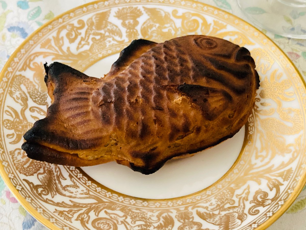 ぷっくりとした鯛焼き（笑）では無く…水晶魚虹入り　素敵な逸品 ぷっくりとした鯛焼き（笑）では無く…水晶魚虹入り素敵な逸品