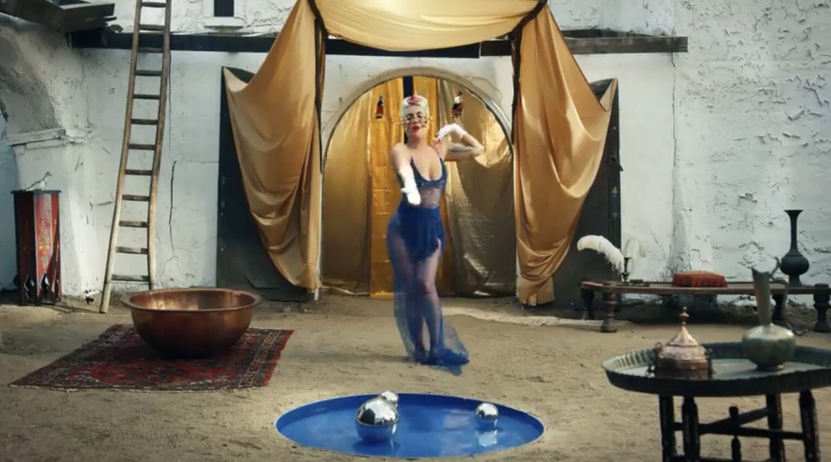 WeeklyTarot's tweet photo. The Star
@ladygaga #ladygaga #911musicvideo #tarot https://t.co/WCwyAb4j04