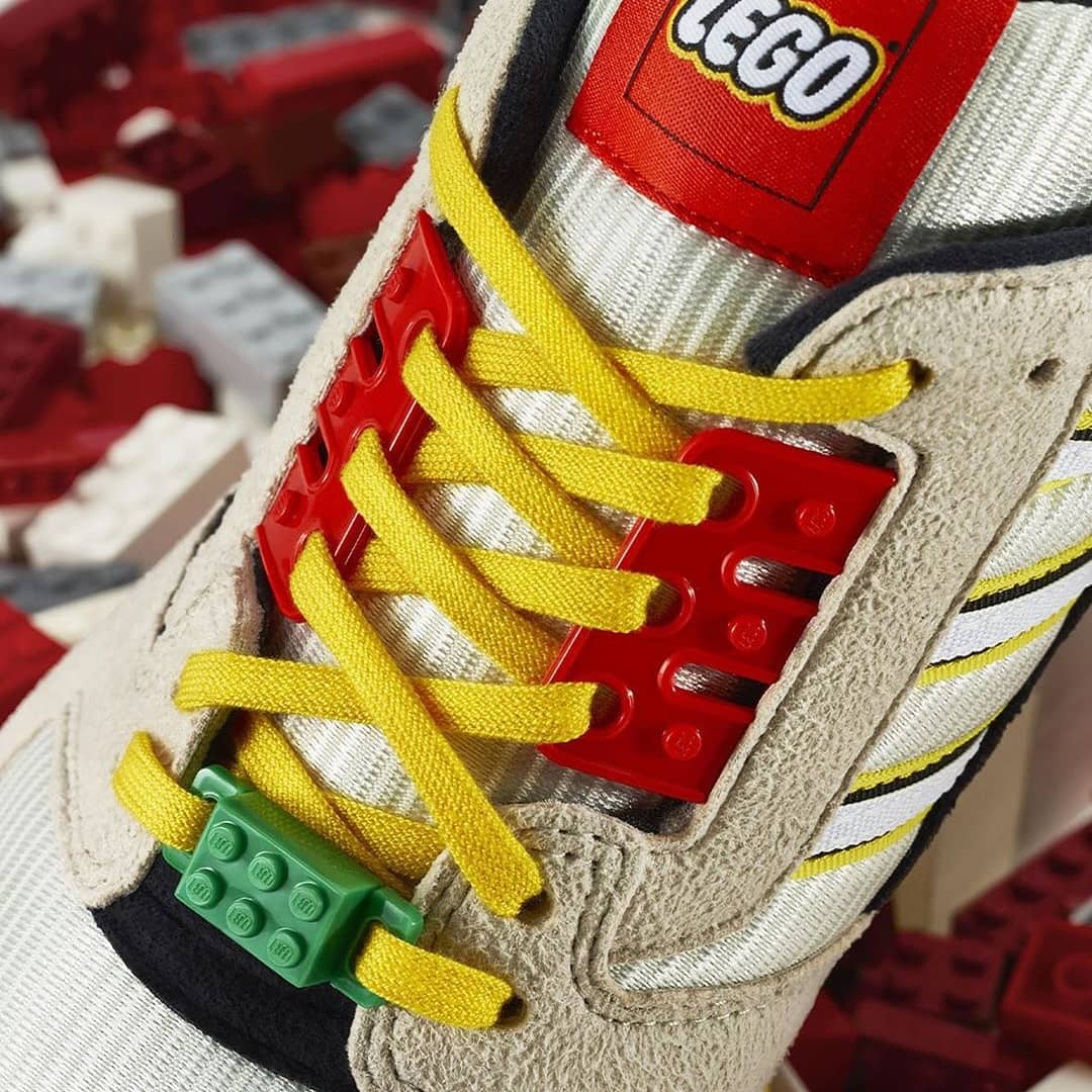 PatLaroco's tweet photo. Never too old to play
⚡🚨⚡
---
These ZX 8000's are part of the A-ZX series, a global platform spanning a multitude of cultural touch points to showcase the diverse world of sneakers. Coming to https://t.co/3oxXbuIo39 September 25. Stay tuned. #CommonwealthPH https://t.co/TCQkB6AC43