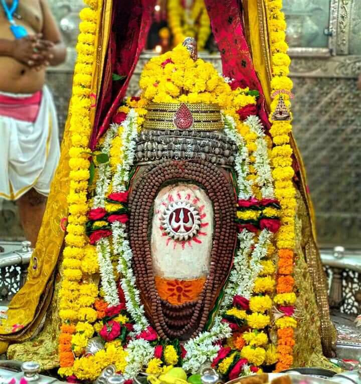 girirajsinghbjp's tweet photo. जय महादेव।
25/09/2020,शुक्रवार
नवमी, शुक्ल पक्ष
आश्विन
नक्षत्त्र पूर्वाषाढा
योग-शोभन
करण-बालव
करण-कौलव
माह -आश्विन
चन्द्र राशि-धनु
चन्द्र राशि-मकर
सूर्य राशि-कन्या
रितु-शरद
आयन-दक्षिणायण
संवत्सर-शार्वरी
संवत्सर (उत्तर)प्रमादी
विक्रम संवत-2077 
शाका संवत-1942 https://t.co/1JFenUFr88