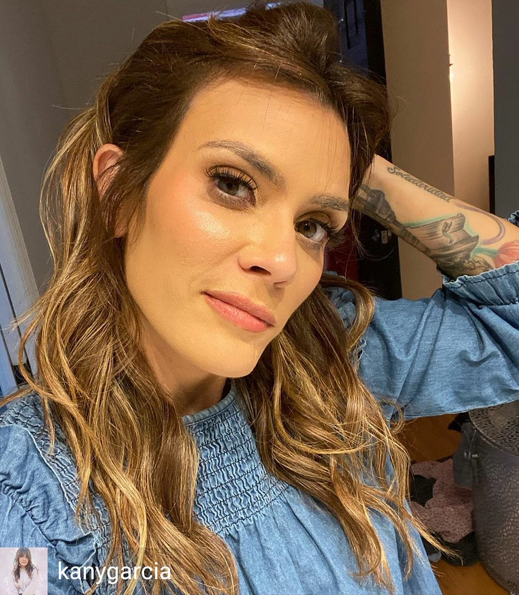 Kany Garcia Ecuador (@kanygarciaec) on Twitter photo A pocas horas de brindar por todo lo que hace sus canciones en nuestras vidas <a href="/kanygarcia/">Kany Garcia</a>
#KanyCumpleaños A pocas horas de brindar por todo lo que hace sus canciones en nuestras vidas <a href="/kanygarcia/">Kany Garcia</a>
#KanyCumpleaños