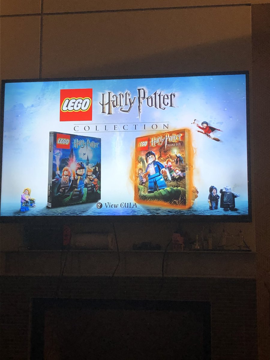 Caseyyu21's tweet photo. Fall time is Harry Potter time https://t.co/jK5mU9sGT8