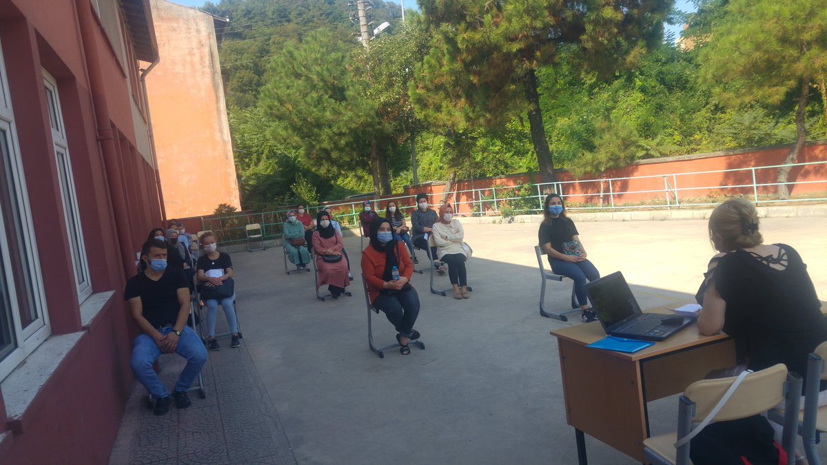 OKUL VELI TOPLANTILARIMIZ PANDEMI KURALLARI CERCEVESINDE DEVAM EDIYOR.