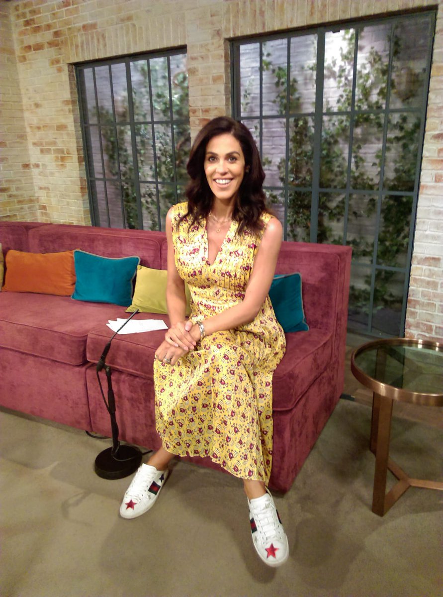 Ireland AM (@irelandamvmtv) on Twitter photo It's been a busy 24 hours on the showbiz front - from some lovely baby news to the Dancing On Ice 2021 line up.
Joining us with these stories and a lot more is our very own entertainment guru <a href="/Glendagilson/">Glenda gilson</a> #IrlAM It's been a busy 24 hours on the showbiz front - from some lovely baby news to the Dancing On Ice 2021 line up.
Joining us with these stories and a lot more is our very own entertainment guru <a href="/Glendagilson/">Glenda gilson</a> #IrlAM