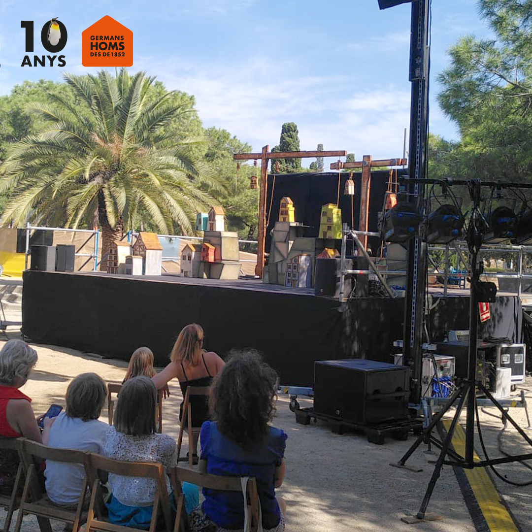 HomsRentals's tweet image. Et deixem un recull d’imatges dels #escenaris i les #estructures que hem realitzat per la #FMBarcelona!

Vols participar a #LaMercè? Reserva plaça: barcelona.cat/lamerce/es 

Si estàs muntant un #esdeveniment, nosaltres t'ajudem, contacta'ns:  homs1852.com/alquiler-event…