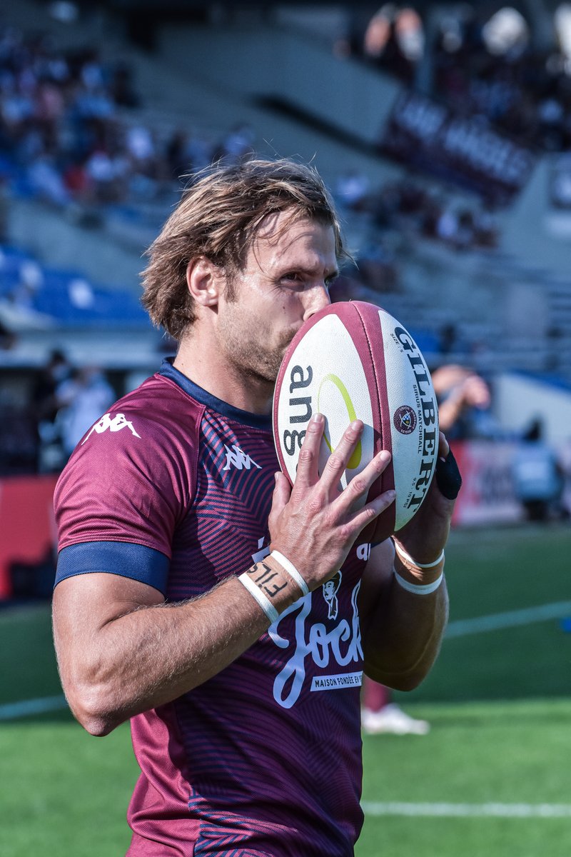 UBBrugby's tweet photo. 𝓔𝓷𝓽𝓻𝓮 𝓷𝓸𝓼 𝓶𝓪𝓲𝓷𝓼

🐻 @BristolBears ⚡️ @UBBrugby 🦁

💥 Demi-finale de Coupe d'Europe ➡️ Coup d'envoi à 20h45 à l'@ashtongatestad de Bristol

📺 Diffusé sur @beinsports_FR 

📲 Live sur l'appli UBB Rugby

#ILOVEUBB #BRIvUBB #Bordeaux | 📸 @justine_hamon https://t.co/vEHJIHyqUe
