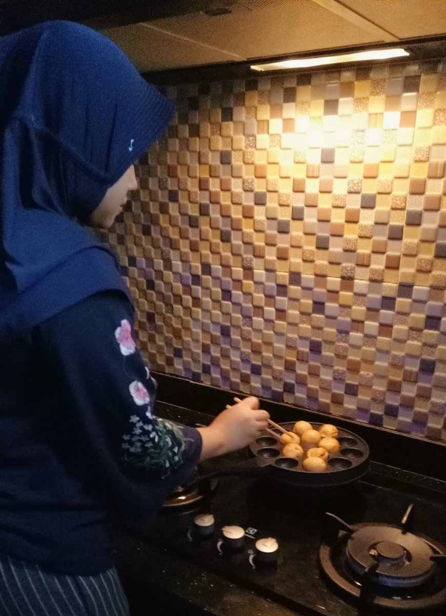 Deen_se's tweet photo. Salah satu bakat saya adalah memasak. Memasak itu sangat menyenangkan apalagi yg dimasak merupakan makanan kesukaan kita. @nonwilsee
@N0pale
@eccdentes1ast 

#MENTARIITERA @rikzanurfaqih https://t.co/wBTSrpccJj