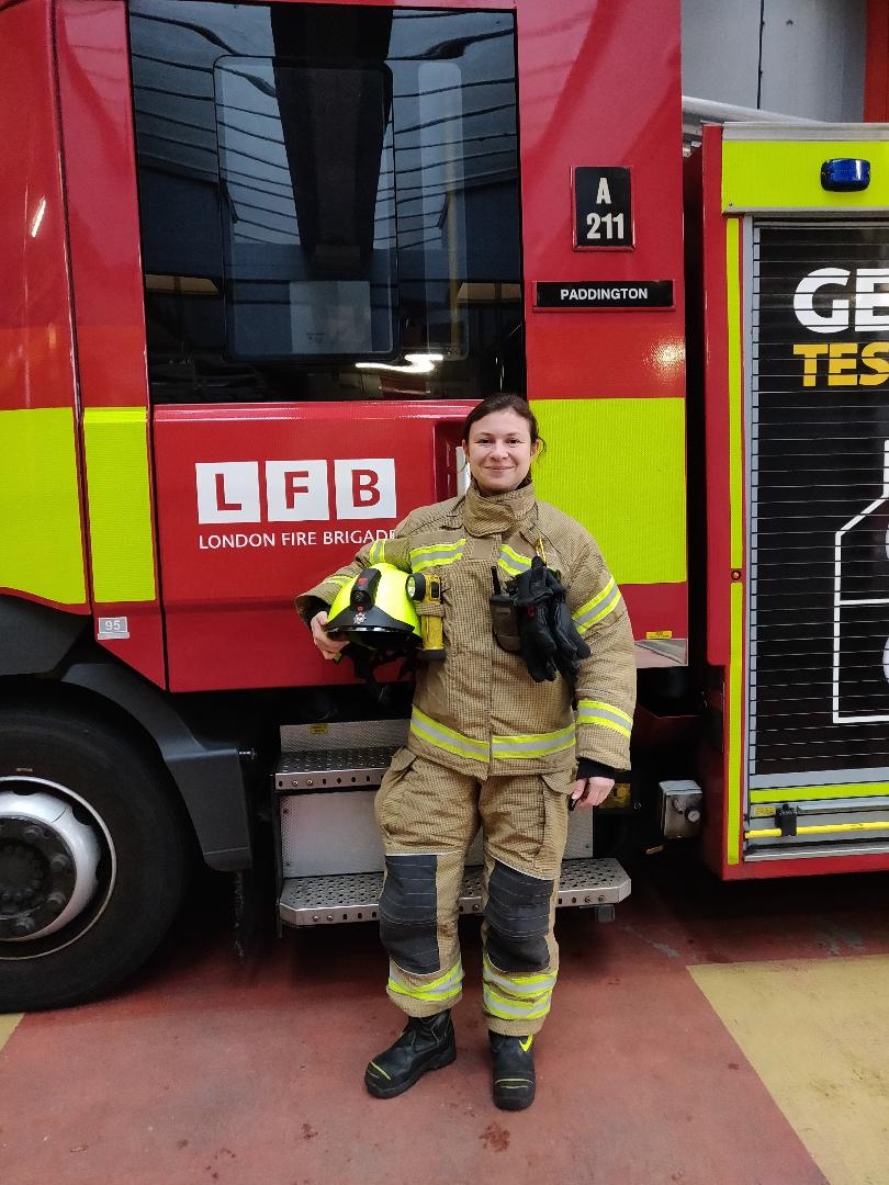 LondonFire's tweet image. Four year-old Izzy Ryan decided to become a firefighter after seeing a drill demo at one of our open days. Now 26-year old Izzy is five years into her firefighting career. Her @MetroUKNews profile is an essential motivational read orlo.uk/D6Vks