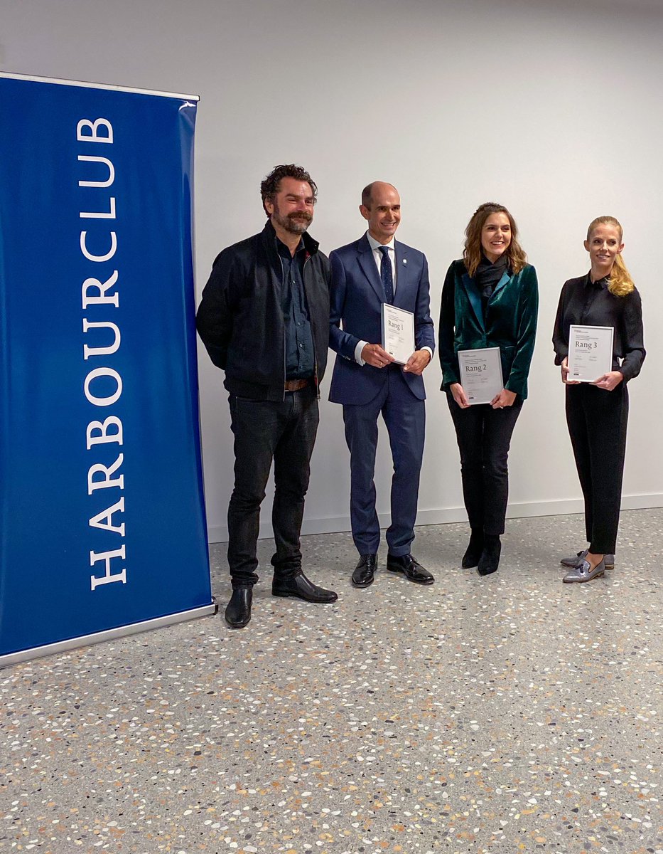 Bei der gestrigen Verleihung des Schweizer Geschäftsberichte-Ratings haben wir den 3. Platz in der Kategorie „Design“ gewonnen. Ein grosses Dankeschön geht an die Agentur Schneiterpartner für ihr ausgezeichnetes Design unseres Geschäftsberichts. #gbrating20