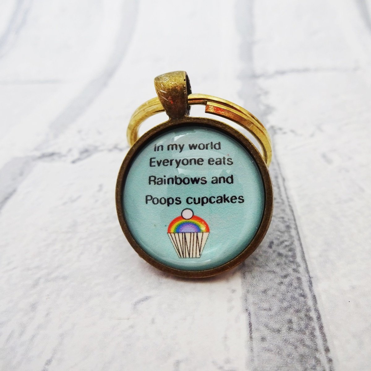 martisanne's tweet image. Funny keychain, poop gift, fart joke, funny keyring jewellery eat rainbows poop cupcakes , best friend gift, crude humour, joke, Q2, R1 tuppu.net/51e5a412 #TMTinsta #EtsyTeamUnity #FunnyKeychain