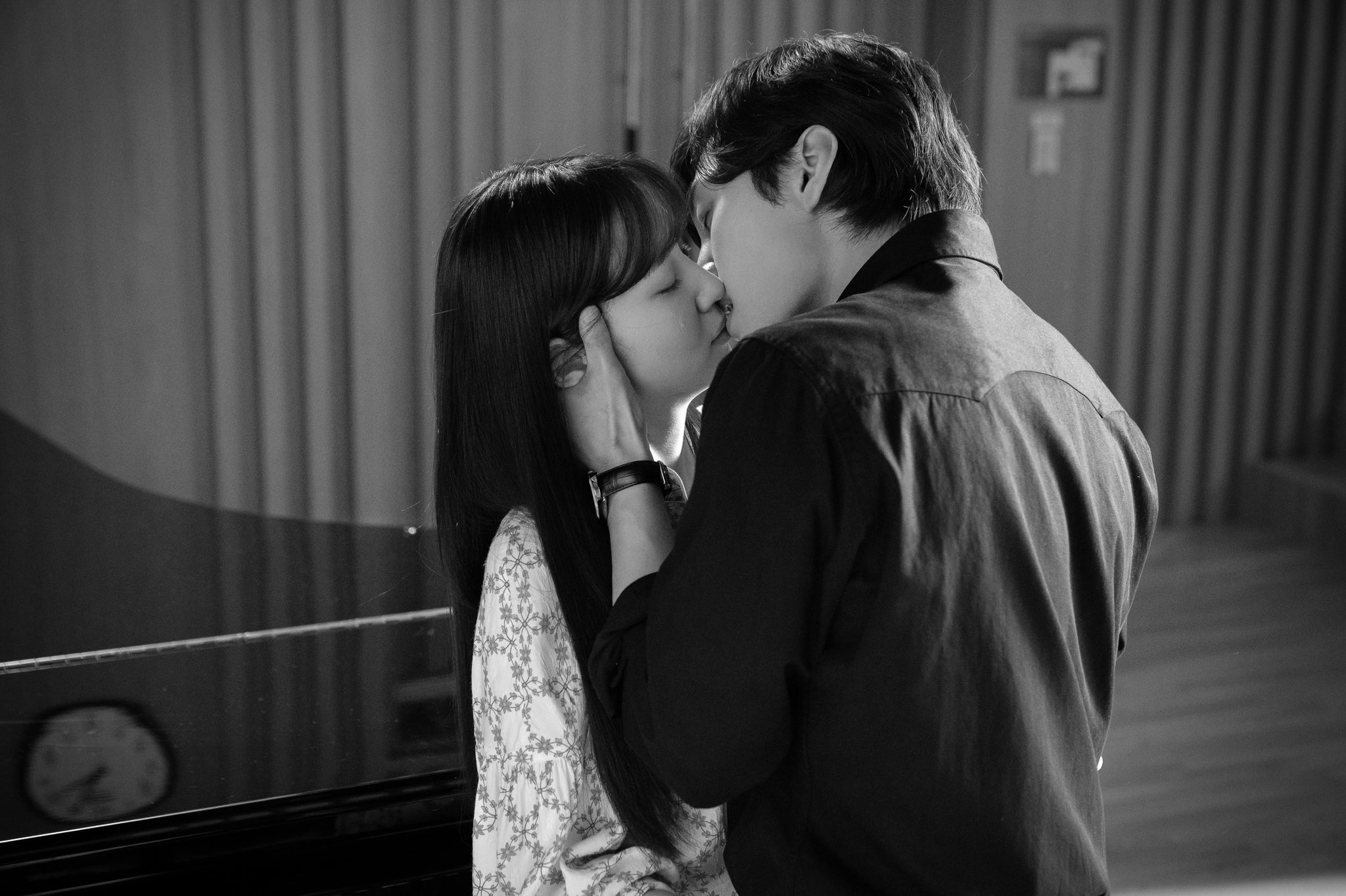 горячие сцены из дорам. дорама про страсть. достоин звания доктора дорама. поцелуй из дорамы. дорама личные предпочтения с ли.