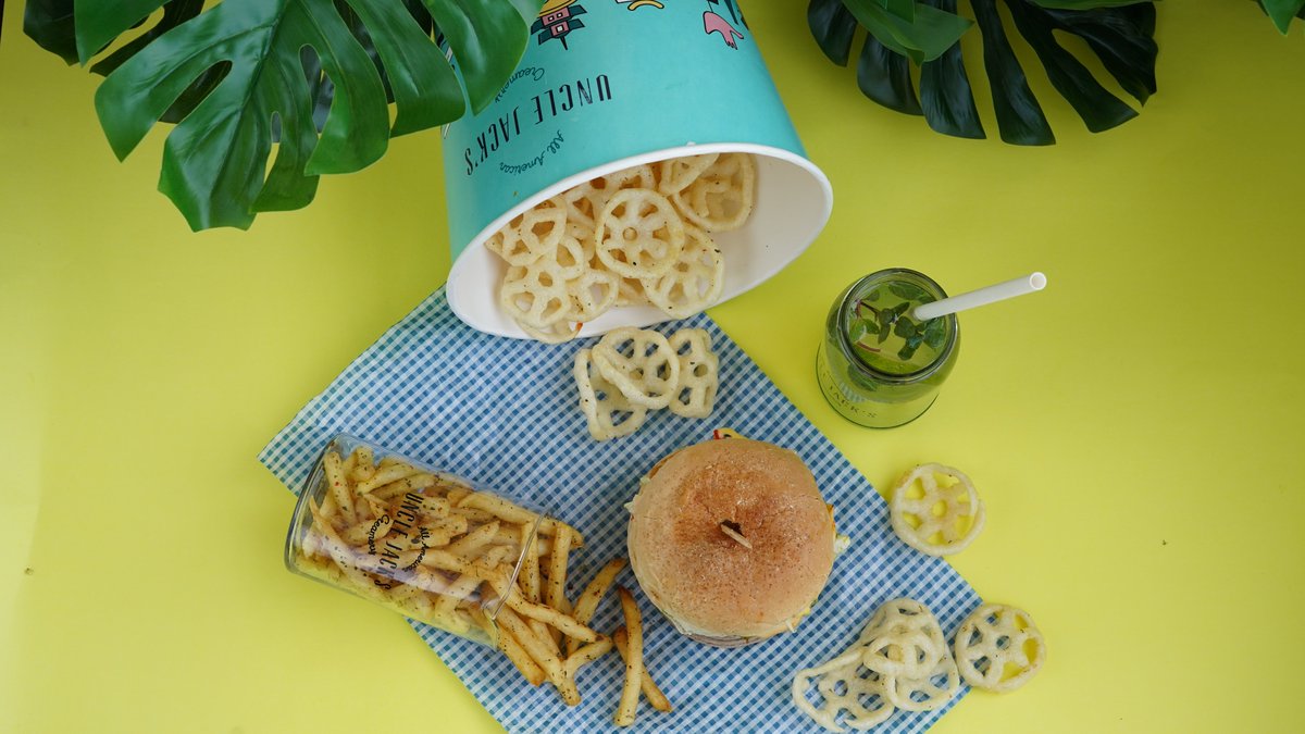 unclejacksindia's tweet photo. We know it’s a bit crazy right now, but we are here as always get you through this. After all, there’s nothing our delicious summer food &amp; drinks can’t solve!
Stop by, wash your hands, order, pick up, eat and enjoy!

#fridayfeels #unclejacksindia #Foodies https://t.co/jjIqRjfOKs