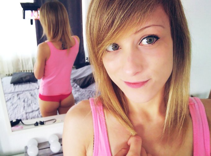 Guten Morgen ihr Lieben 😘 Hab euch was kleines geiles bei mydirtyhobby in die Dirty Story hochgeladen<a href="/tag/selfie"class="tags"><span>#selfie</span></a><a href="/tag/piercing"class="tags"><span>#piercing</span></a><a href="/tag/webcam"class="tags"><span>#webcam</span></a><a href="/tag/camgirl"class="tags"><span>#camgirl</span></a><a href="/tag/livechat"class="tags"><span>#livechat</span></a><a href="/tag/girlwithtattoos"class="tags"><span>#girlwithtattoos</span></a>