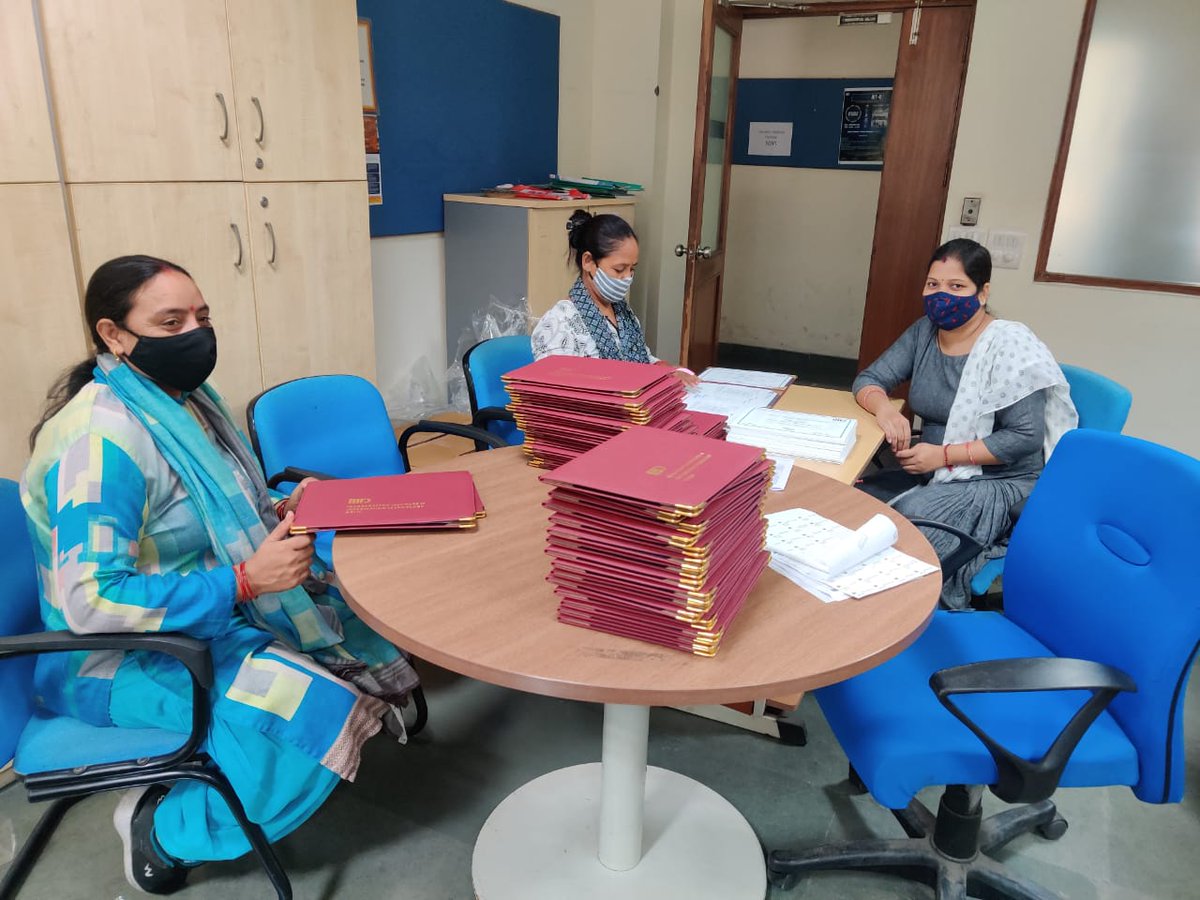 IIITDelhi's tweet photo. Gearing up for tomorrow’s #virtualconvocation! Add #IIITD spirit to your pictures/videos using VR Filter created especially for you &amp; use #9thconvocationiiitd or #iiitdconvocation2020.

For Facebook- https://t.co/81tjNEi1sq
For Instagram- https://t.co/b2CEKwXrPd

#classof2020 https://t.co/TvlI874XVO