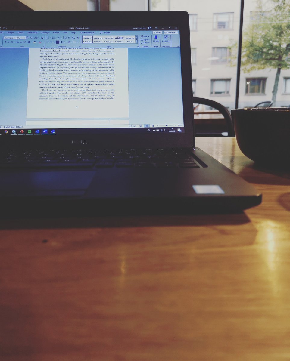 RossiPaulaM's tweet image. ...never stop the madness. #väikkäripäiväkirjat #dissertationdiaries