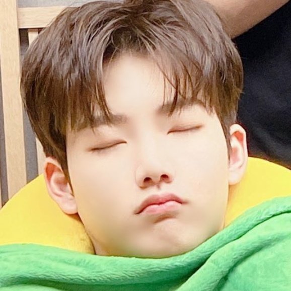 he sleeps in pout