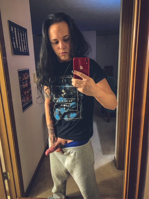 Sub to my Only Fans to see more stuff like this 😘🖤  https://t.co/EqQcUXLw3l https://t.co/MVeYVshasD