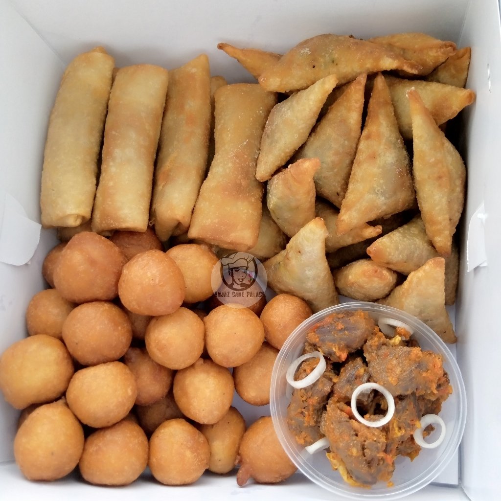 Thanks Twitter
Thanks for your patronage
Our 5k package delivered yesterday
10 spring
20 samosa
30 puff puff
10 pepper meat
We deliver to your door step
Place your order on ➡️09027084895
#AbujaTwitterCommunity
#Abuja 
#Abujapeople 
#Abujamoms
#Abujamen
I love you all.