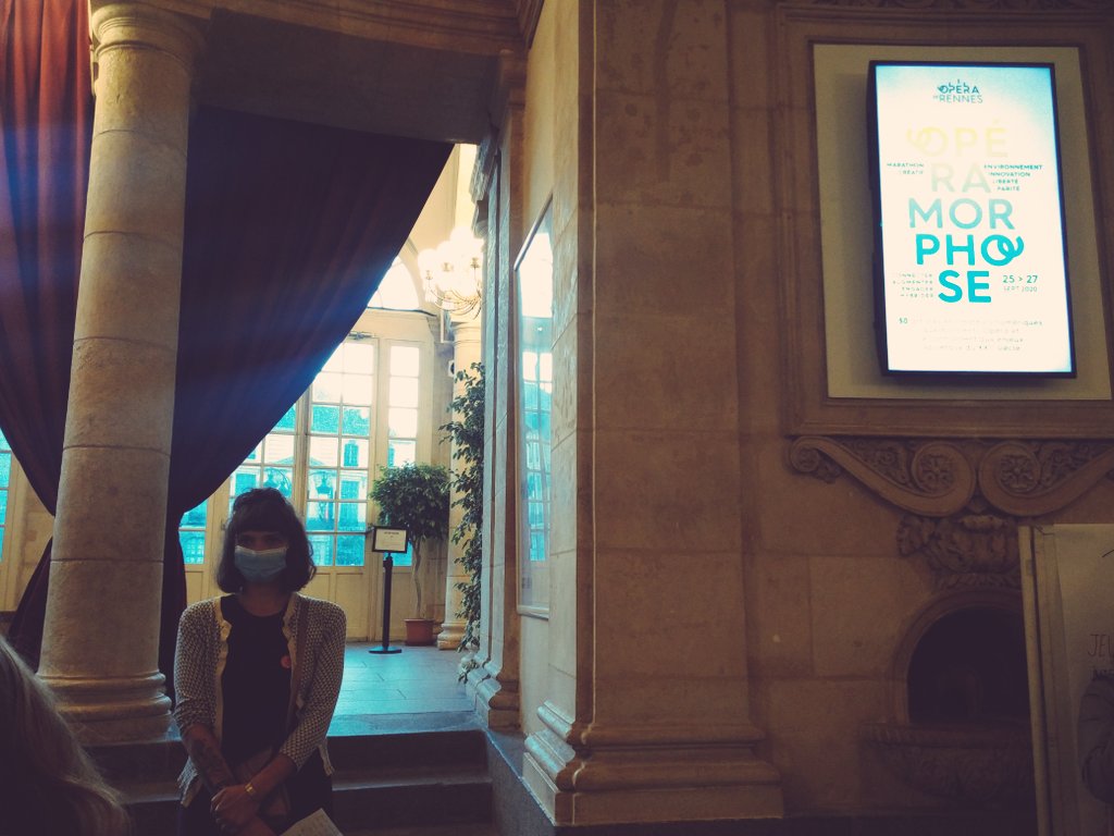 BVallauri's tweet photo. Hier soir, c'était le lancement d'#Operamorphose :
Le premier #remix de l'@OperadeRennes, avec les copaines de l'agence Sensible, une communauté mêlant artistes et motivés ingénieux, et des bouts de @MuseomixOuest (masqués) dedans.
A suivre toute la fin de semaine ! #Rennes https://t.co/ViydF5HoPt